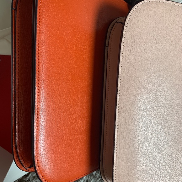 Celine comparison - Picture 5 of 7